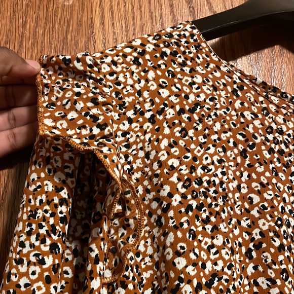 3 SHEIN dresses. XL. Excellent condition. Perfect for fall. 🍃 - Picture 6 of 10